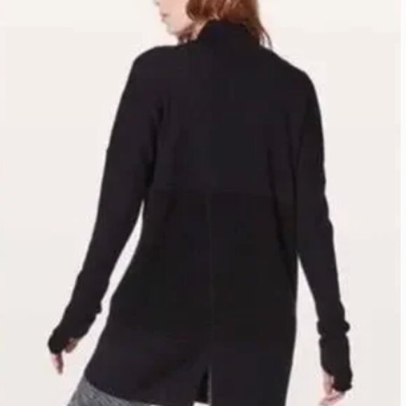 Lululemon Sit In Lotus Wrap II Black size 12 - Picture 3 of 6